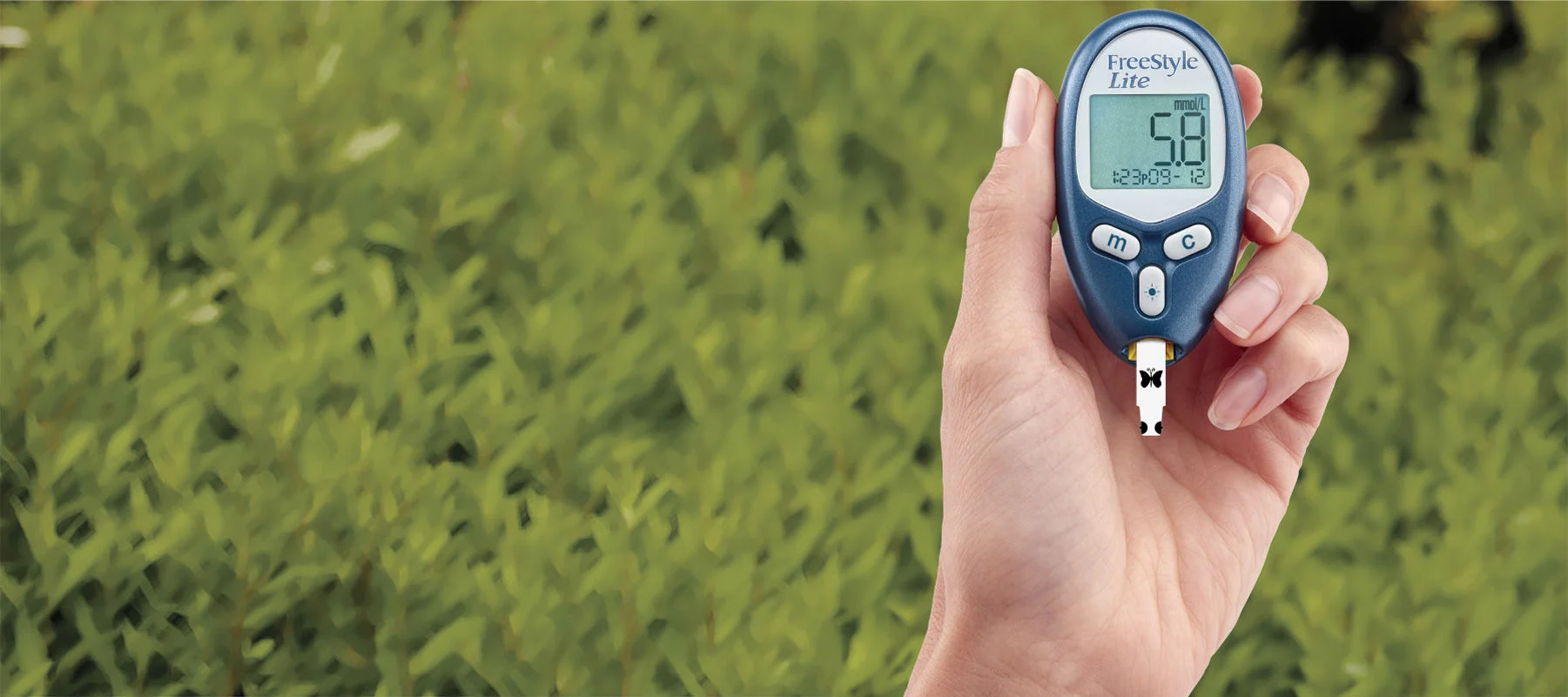 Main tenant un appareil BGM