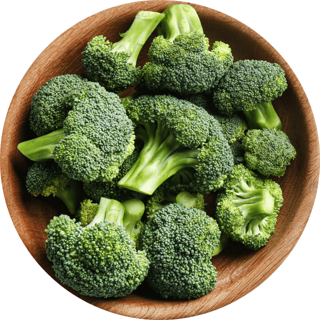 Brócoli fresco en primer plano, ideal como vegetal sin almidón