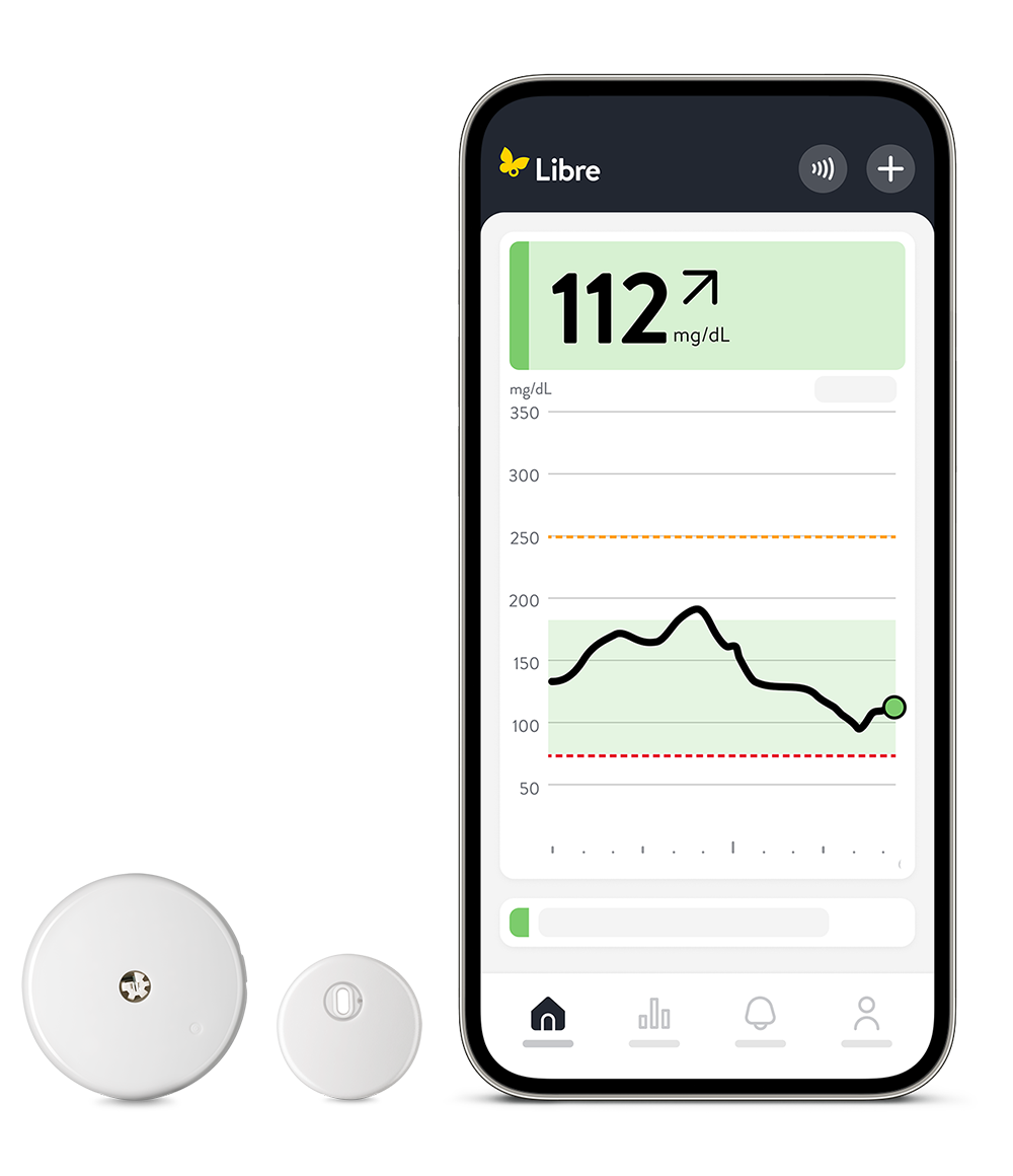 Smartphone mit Anzeige des Glukosewerts. Daneben der FreeStyle Libre 2 Plus und der FreeStyle Libre 3 Plus Sensor.