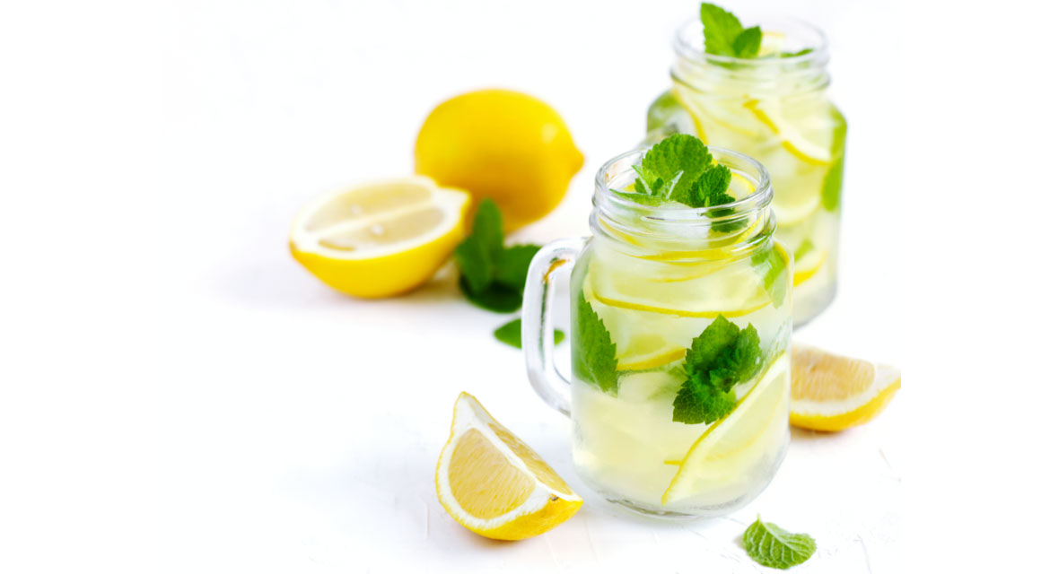 Bebida con limón