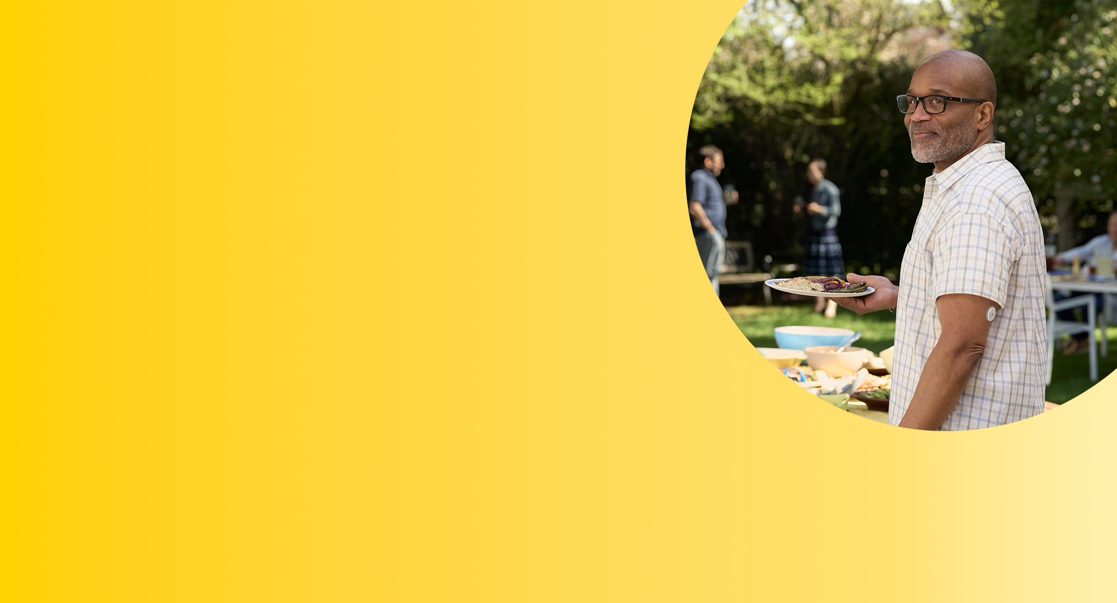 Man wearing a FreeStyle Libre 2 sensor