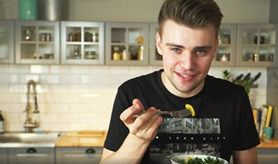 Sałatka z jarmużem